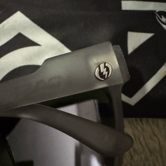 ELECTRIC VISUAL | Caffeine Sunglasses | Grey - Picture 5 of 10